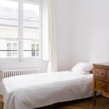 Exigehome-appartement De Standing Au Coeur De