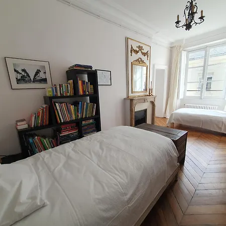 Exigehome-appartement De Standing Au Coeur De Versailles